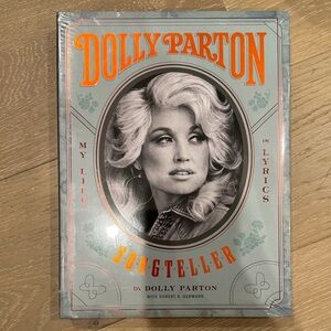 Dolly Parton Songteller Book